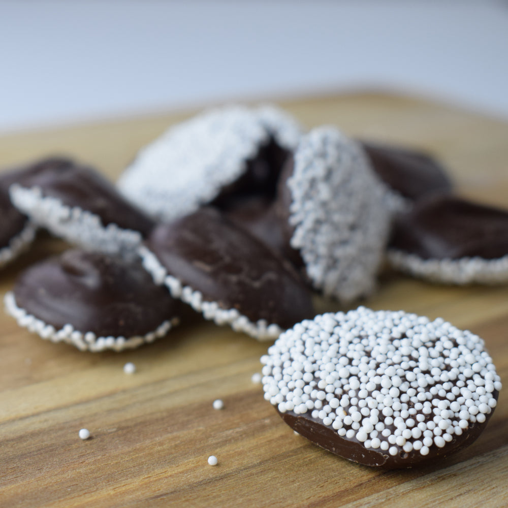 11 oz. Nonpareils – Giambri's Quality Sweets